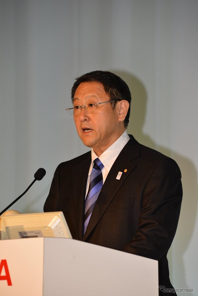 会見する豊田章男社長