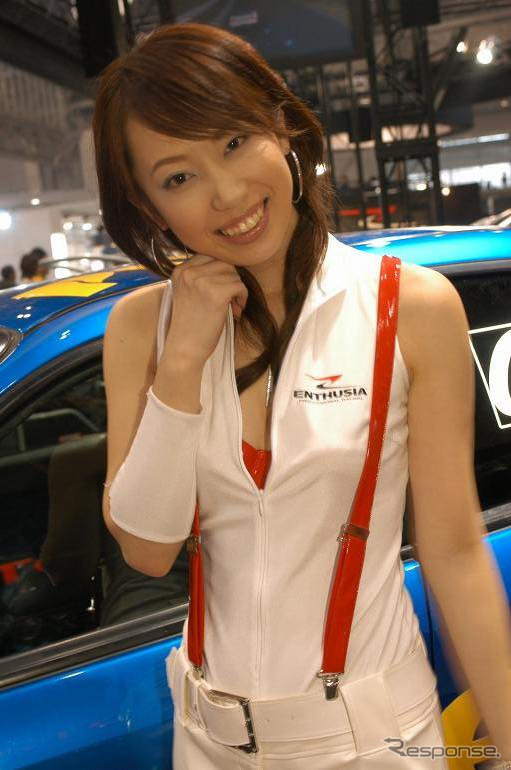 【東京オートサロン05】コンパニオン写真蔵…そのコスチュームになりたい