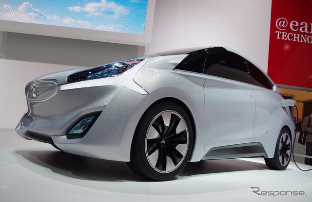 三菱 コンセプト CA-MiEV(ジュネーブモーターショー13)