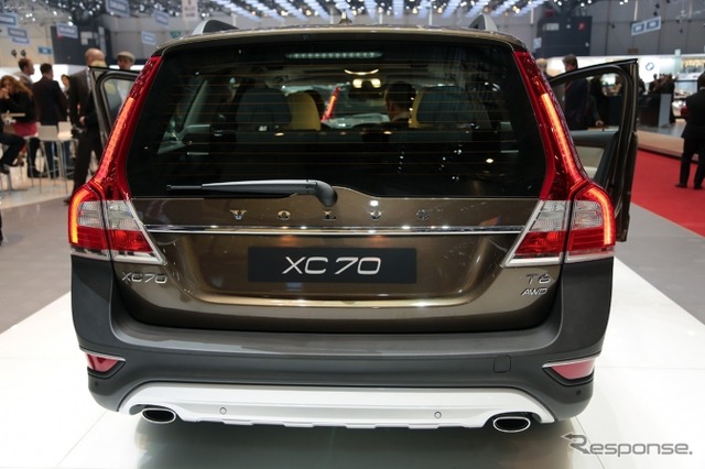 ボルボ XC70 の大幅改良モデル（ジュネーブモーターショー13）