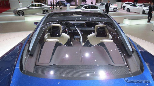 レクサス オパールブルー LF-LC (ジュネーブモーターショー13)