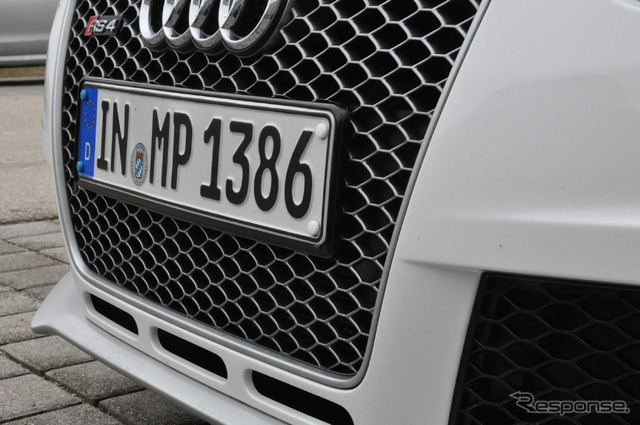 アウディ・RS4