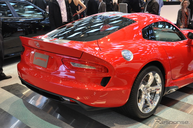 SRT バイパー(ジュネーブモーターショー13)