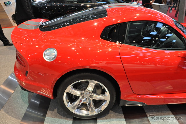 SRT バイパー(ジュネーブモーターショー13)