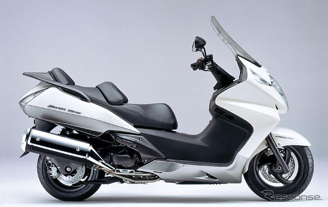 ホンダ、シルバーウイング のカラーリングを変更