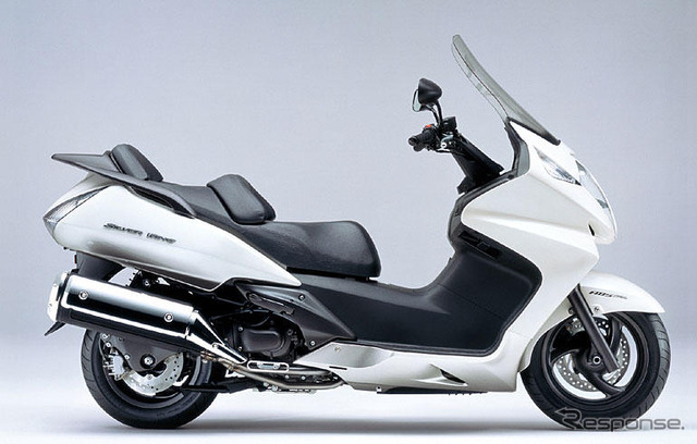 ホンダ、シルバーウイング のカラーリングを変更