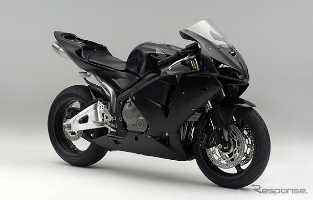ホンダ CBR600RR のレース専用車を改良