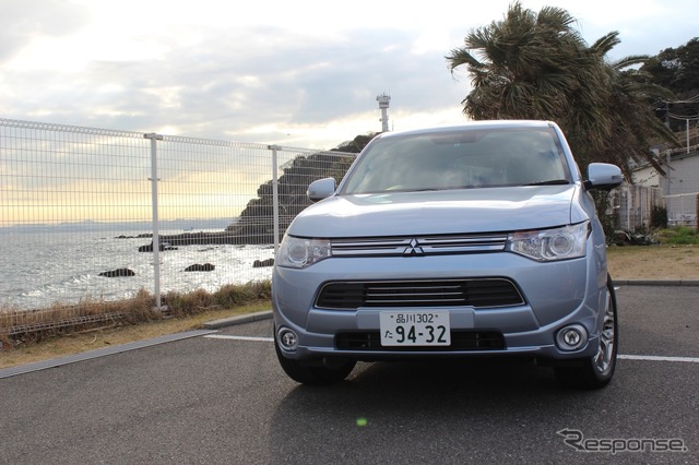 三菱・アウトランダー PHEV