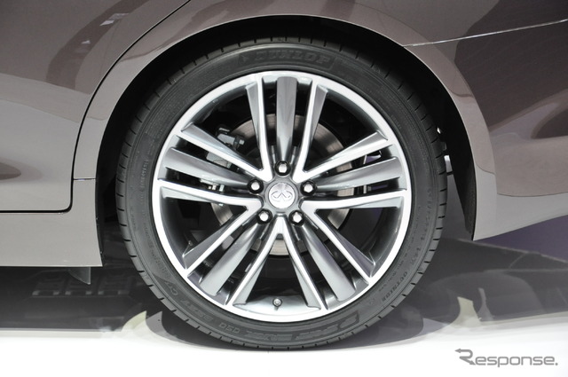 インフィニティ Q50(ジュネーブモーターショー13)