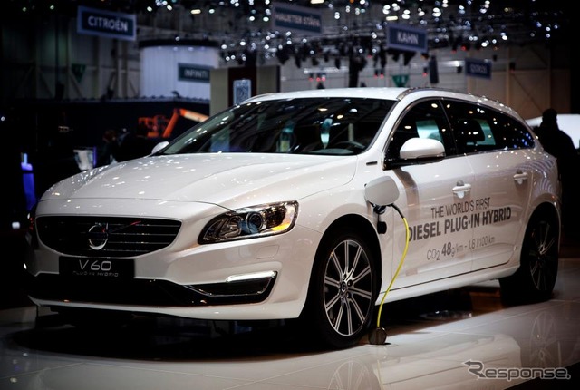 ボルボ V60 PHV の改良モデル（ジュネーブモーターショー13）