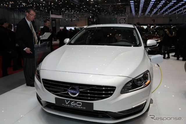 ボルボ V60 PHV の改良モデル（ジュネーブモーターショー13）