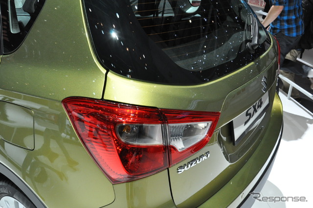 スズキ SX4クロスオーバー(ジュネーブモーターショー13)