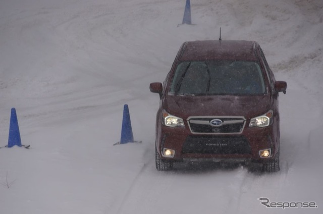 スバル フォレスター 新搭載の X-MODEを雪上で実力検証