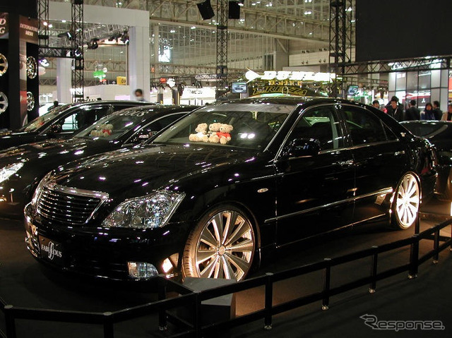 【東京オートサロン05】写真蔵…トヨタ クラウン編