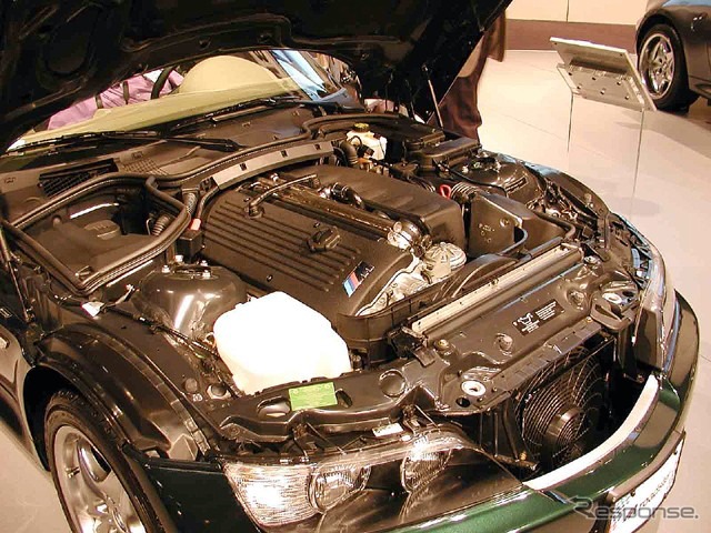 【ロサンゼルス・ショー2001速報】ますます過激に!! BMW『Mクーペ』の2001年モデル