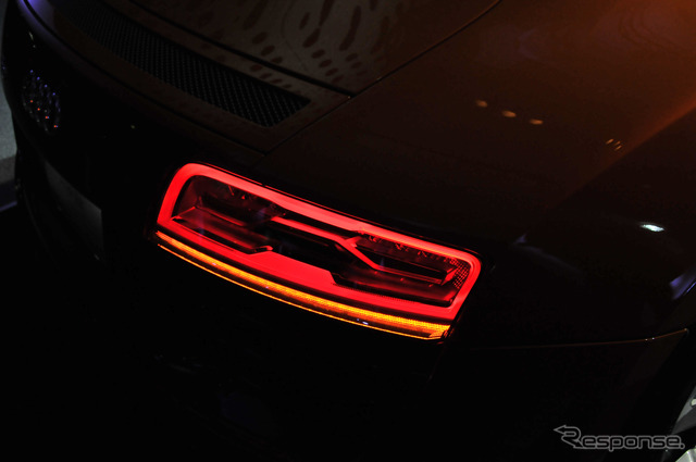 アウディ R8 2013年モデル