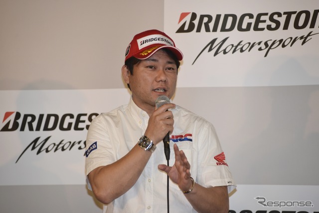 ブリヂストン モータースポーツ計画発表会に出席した秋吉耕佑氏