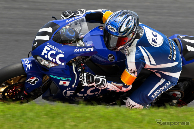 鈴鹿8時間耐久ロードレースは、秋吉耕佑/伊藤真一/清成龍一組(F.C.C. TSR Honda)が優勝