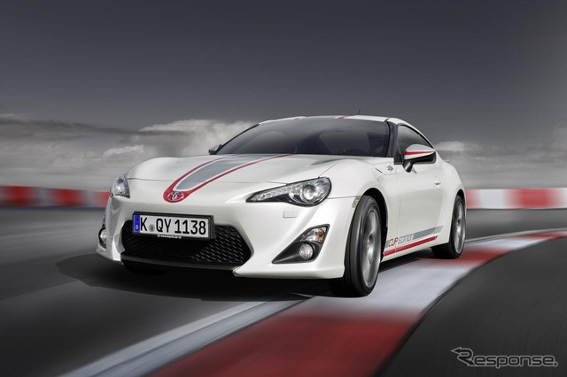 トヨタ GT86(日本名:86)カップエディション