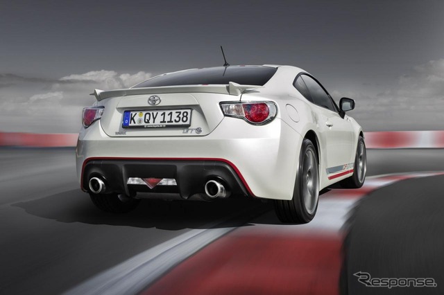 トヨタ GT86(日本名:86)カップエディション