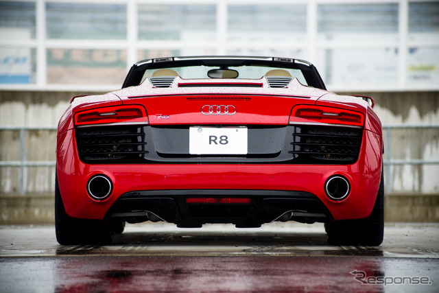 アウディ・R8 スパイダー 5.2 FSI quattro