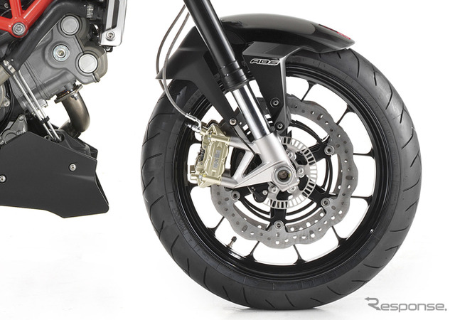 アプリリア、Shiver750の2013年モデルを発表
