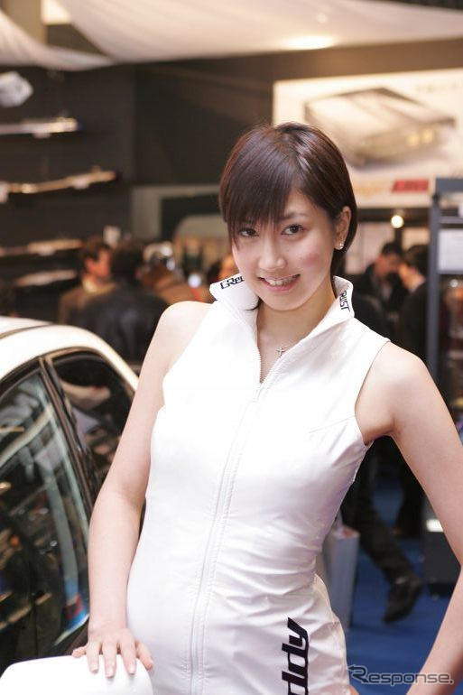 【東京オートサロン05】コンパニオン写真蔵…肌色のかげろう
