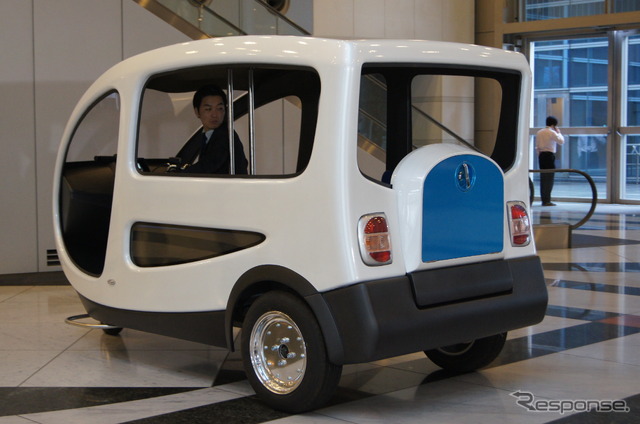 テラモーターズ、新興国向けEV3輪タクシーを公開…年間1万台規模で量産へ