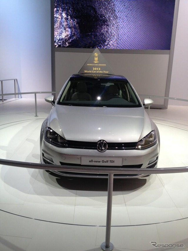 2013ワールドカーオブザイヤーを受賞した新型VWゴルフ(ニューヨークモーターショー13)