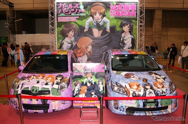 アニメコンテンツエキスポ2013に展示されたガールズ&パンツァーの公式痛車(C)GIRLS und PANZER Projekt