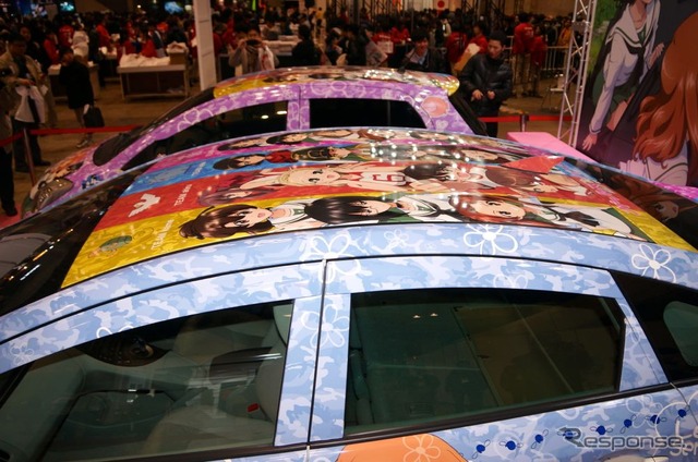 アニメコンテンツエキスポ2013に展示されたガールズ&パンツァーの公式痛車(C)GIRLS und PANZER Projekt