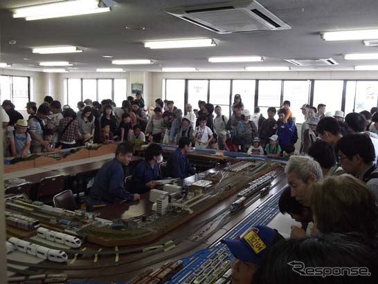 昨年の「きんてつ鉄道まつり」の様子（ジオラマの展示）。