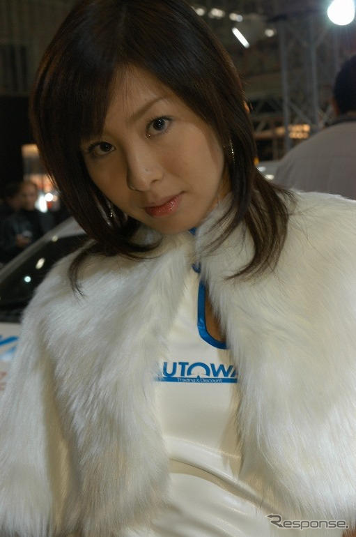 【東京オートサロン05】コンパニオン写真蔵…やけどしそう