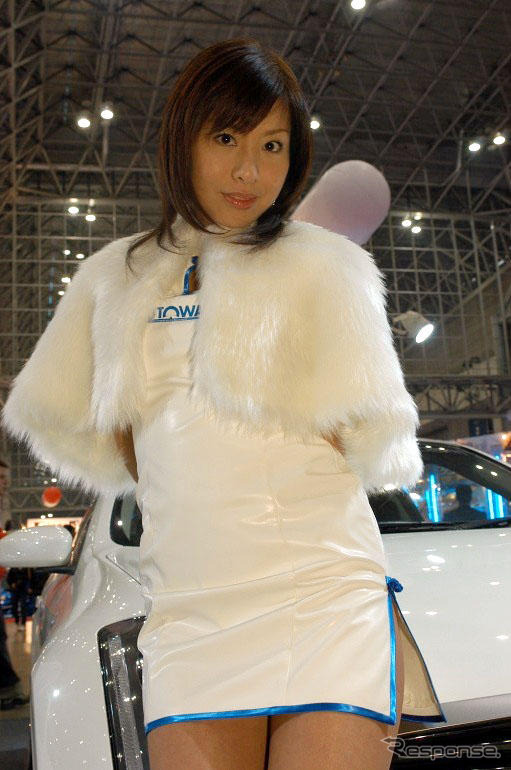 【東京オートサロン05】コンパニオン写真蔵…やけどしそう
