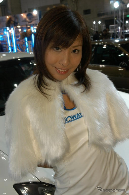 【東京オートサロン05】コンパニオン写真蔵…やけどしそう