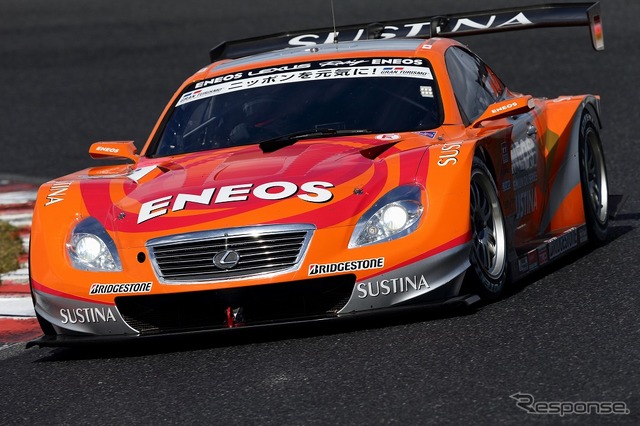 終盤の追い上げで7位に入ったNEOS SUSTINA SC430 6号車