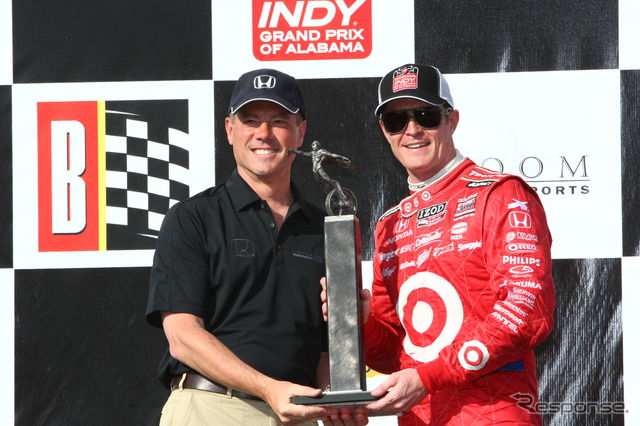 ホンダ勢最高の2位となったスコット・ディクソン(右)。写真:Indycar