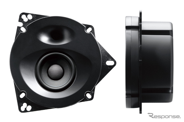 スピーカーの径は77mmとコンパクト