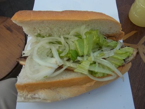 トルコの茶畑を訪ねて (10) イスタンブール 美味 サバサンド