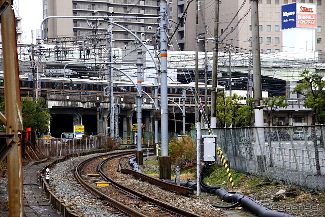 JR貨物梅田駅から東海道線方面を見る（2013年2月）