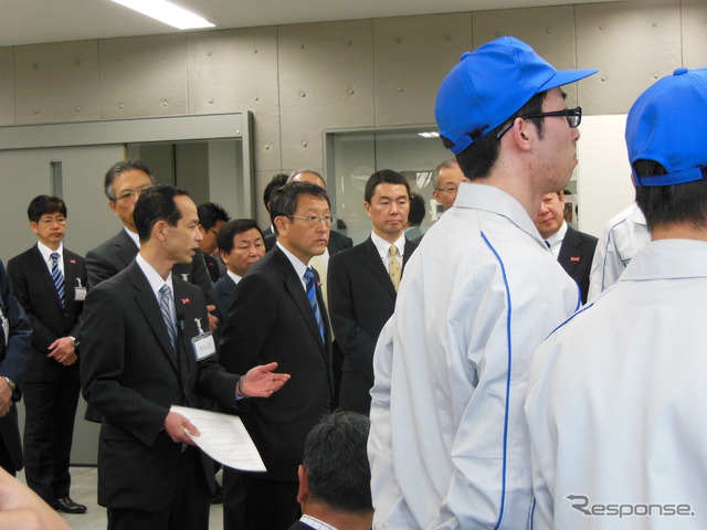 【新聞ウォッチ】 豊田社長、「東北ReBORN」“期待の星”学園1期生を激励