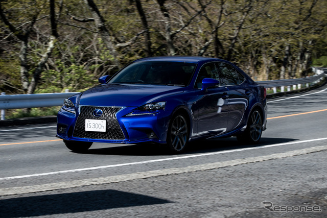 レクサス・IS 300h F Sport プロトタイプ