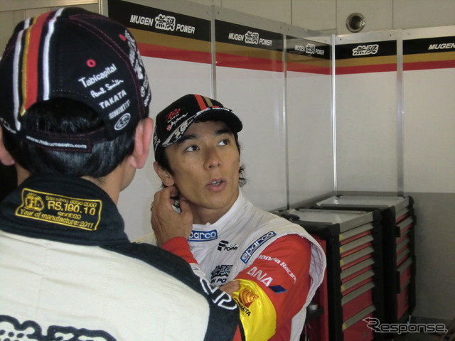 決勝レースを15位で終えた佐藤琢磨。