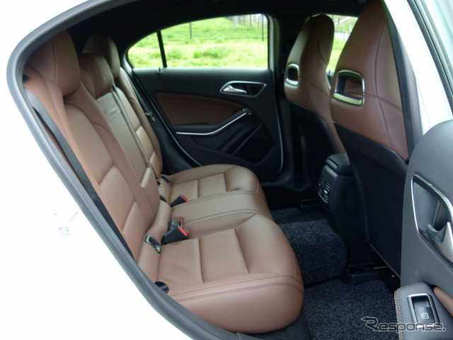 メルセデスベンツ A180 BlueEFFICIENCY