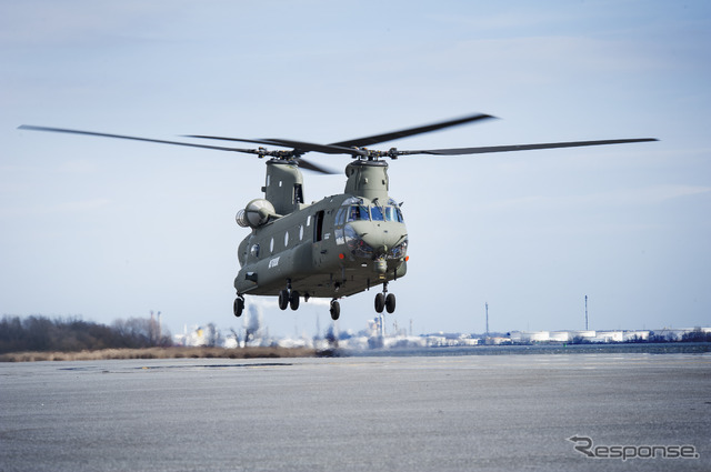 CH-47チヌーク重量物吊下ヘリコプター