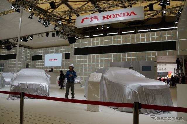 上海モーターショー13開幕前会場のようす