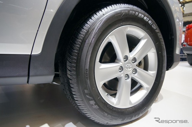 トヨタ RAV4 (上海モーターショー13)