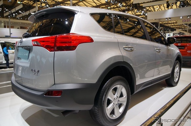 トヨタ RAV4 (上海モーターショー13)