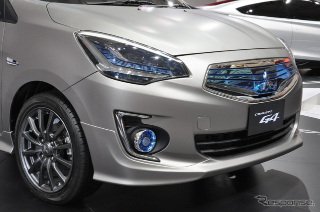 三菱自動車 コンセプトG4（上海モーターショー13）