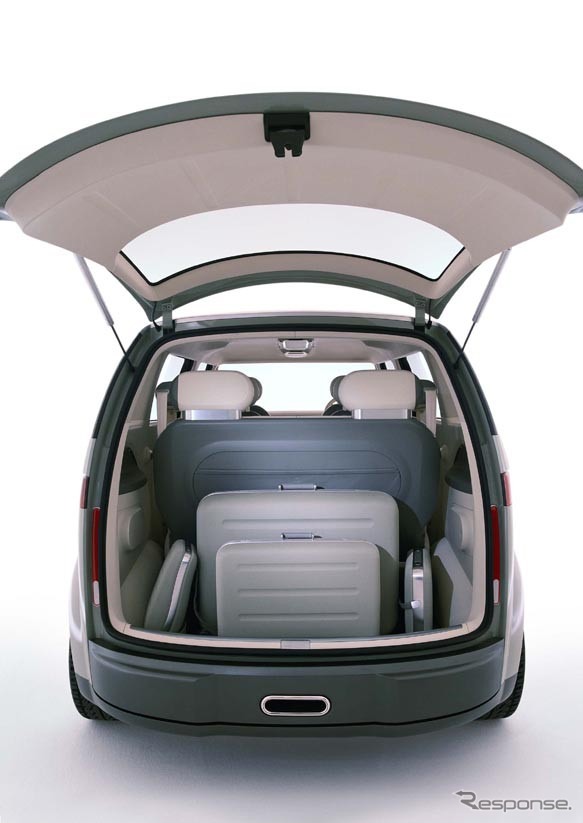【デトロイト・ショー2001速報】VW『マイクロバス』---これでもか、の機能